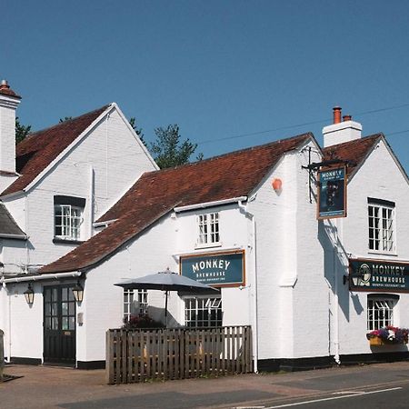 Hotel Monkey Brewhouse Lymington Exterior foto