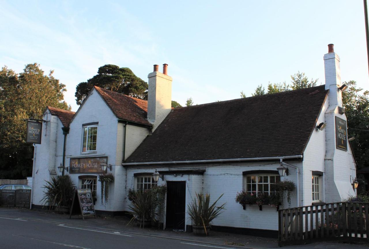 Hotel Monkey Brewhouse Lymington Exterior foto